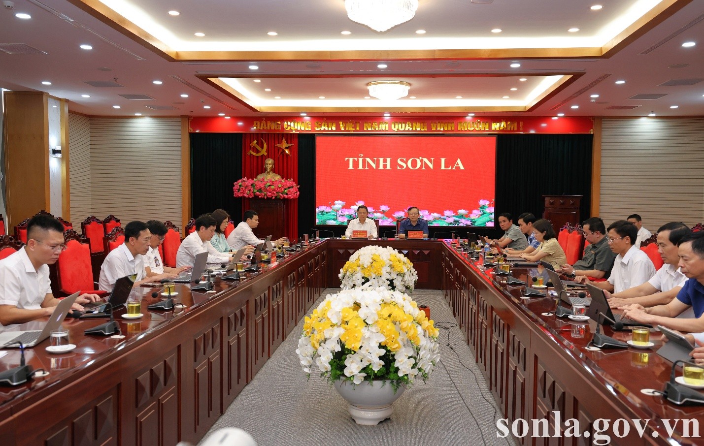 anh tin bai